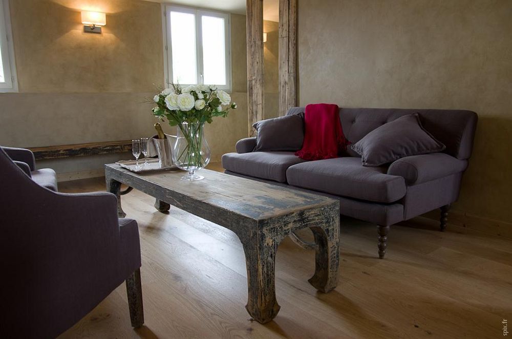 Charme & Business Hotel Lyon Limonest Buitenkant foto