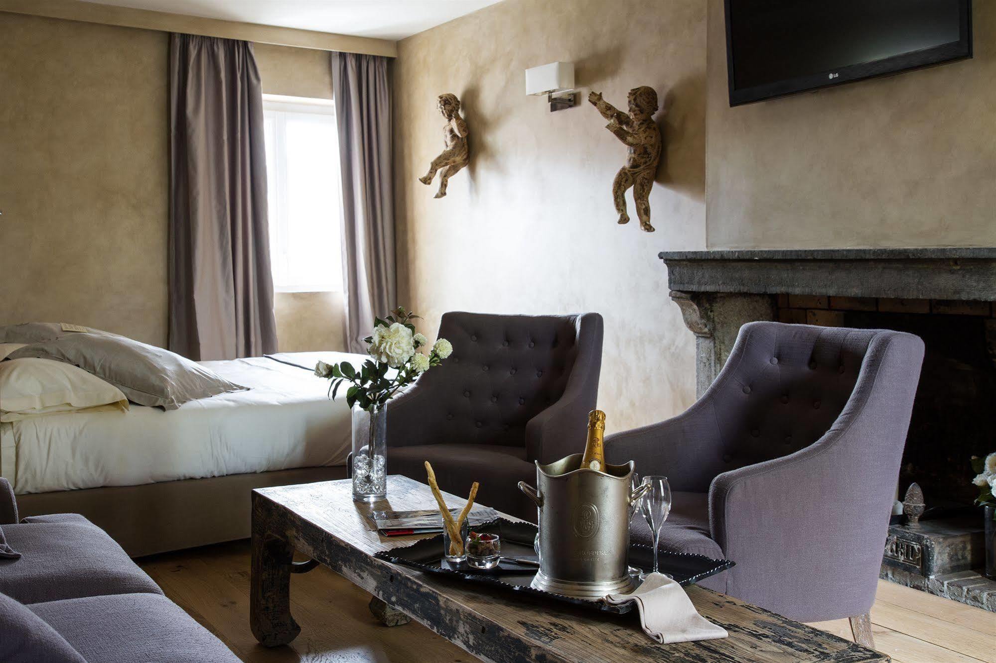 Charme & Business Hotel Lyon Limonest Buitenkant foto