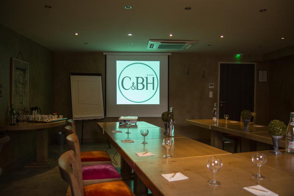 Charme & Business Hotel Lyon Limonest Buitenkant foto