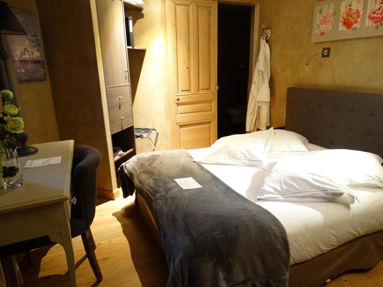 Charme & Business Hotel Lyon Limonest Buitenkant foto